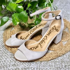 Sam Edelman Susie suede light grey sandals